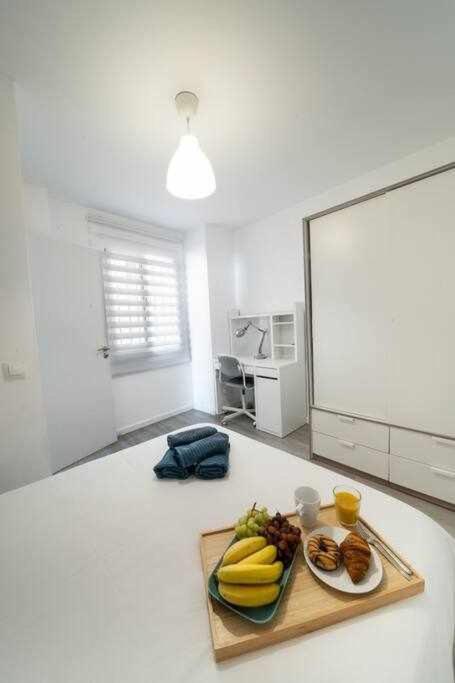 1 Room Atico Pedregalejo Малага Екстер'єр фото