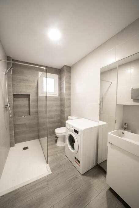 1 Room Atico Pedregalejo Малага Екстер'єр фото