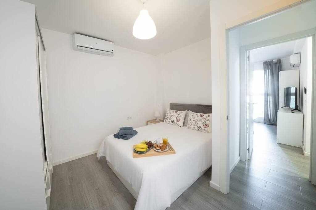 1 Room Atico Pedregalejo Малага Екстер'єр фото