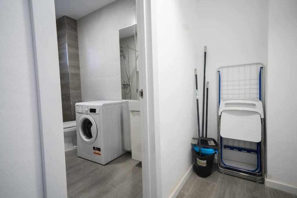 1 Room Atico Pedregalejo Малага Екстер'єр фото